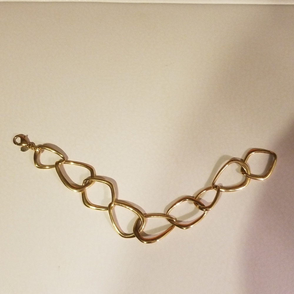 Beautiful Gold Bracelet